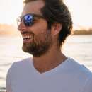 Handsome, tall and tanned guy wants to meet shy woman in Knoxville